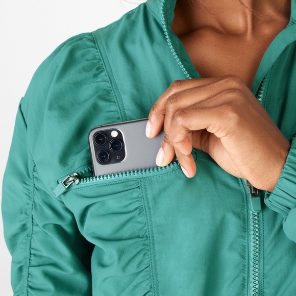 NWT!! Fabletics McKenzie Woven Jumpsuit Women 2X Green Nylon Ruched Drawstring - Picture 4 of 12